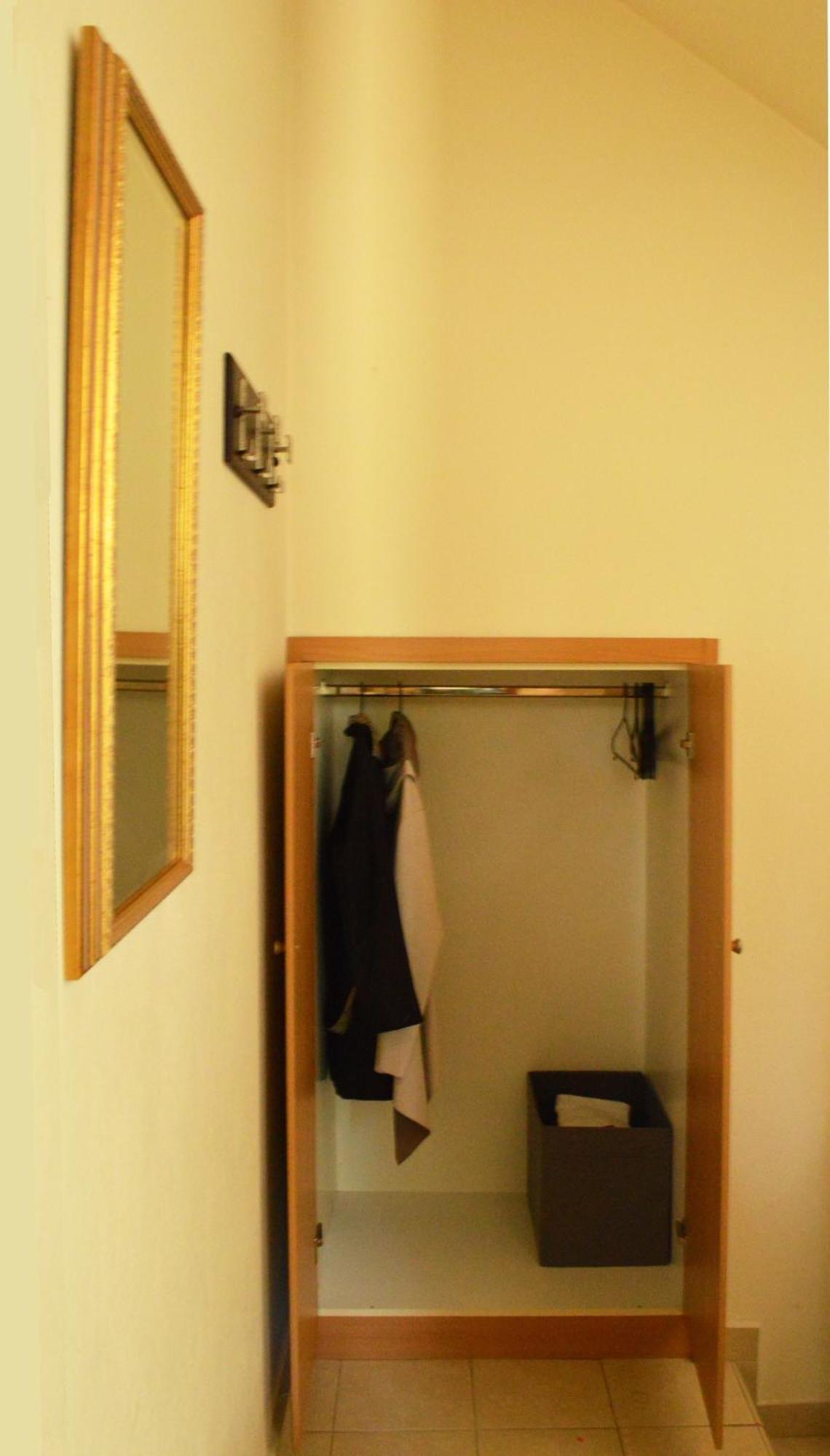 יואנינה Sunny Retreat With A Garden Terrace Private Room מראה חיצוני תמונה