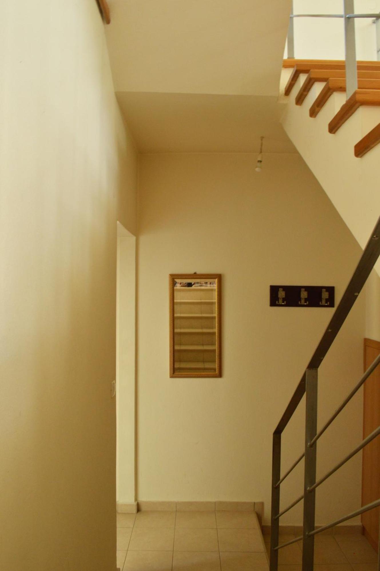 יואנינה Sunny Retreat With A Garden Terrace Private Room מראה חיצוני תמונה