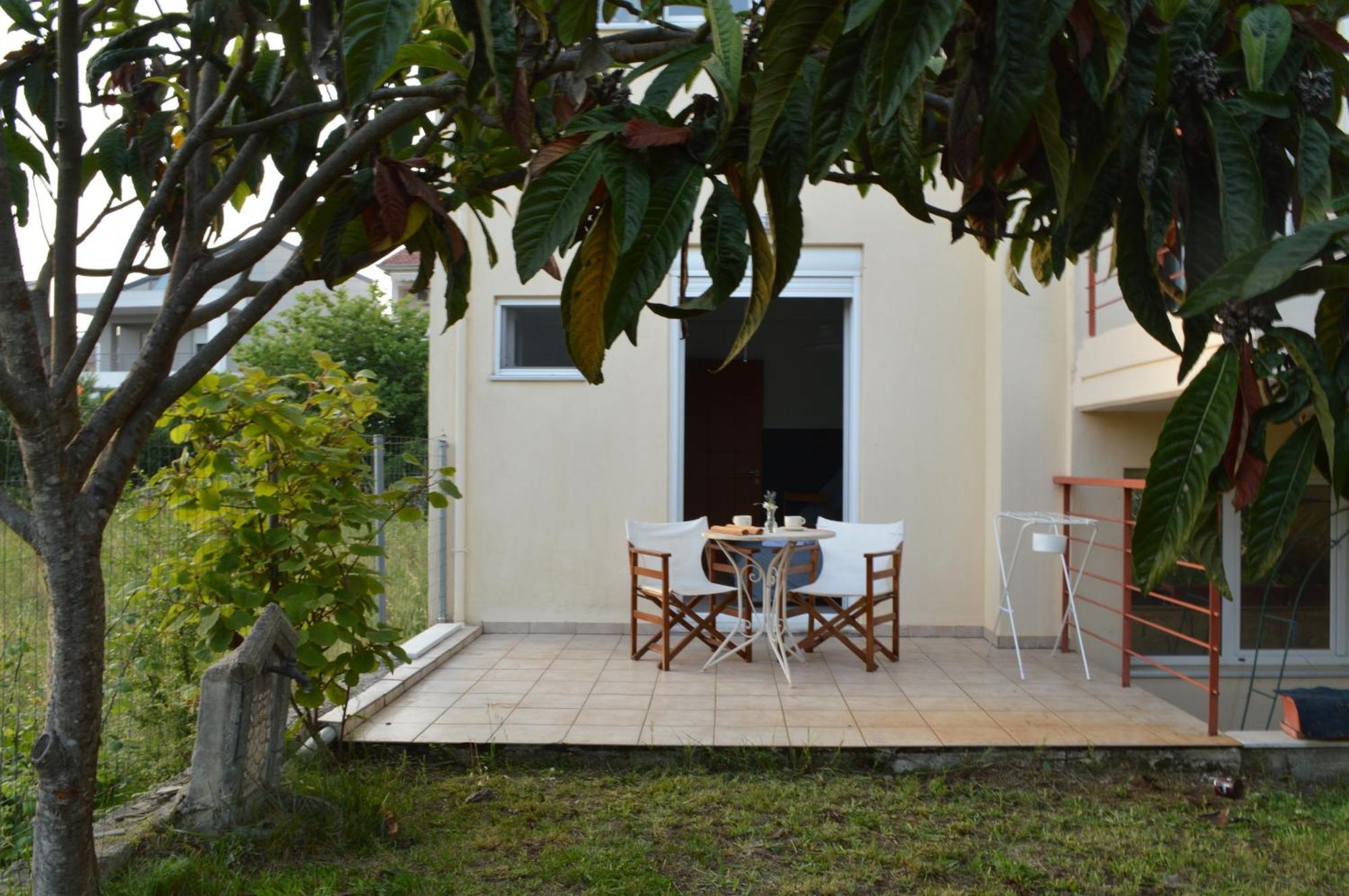 יואנינה Sunny Retreat With A Garden Terrace Private Room מראה חיצוני תמונה